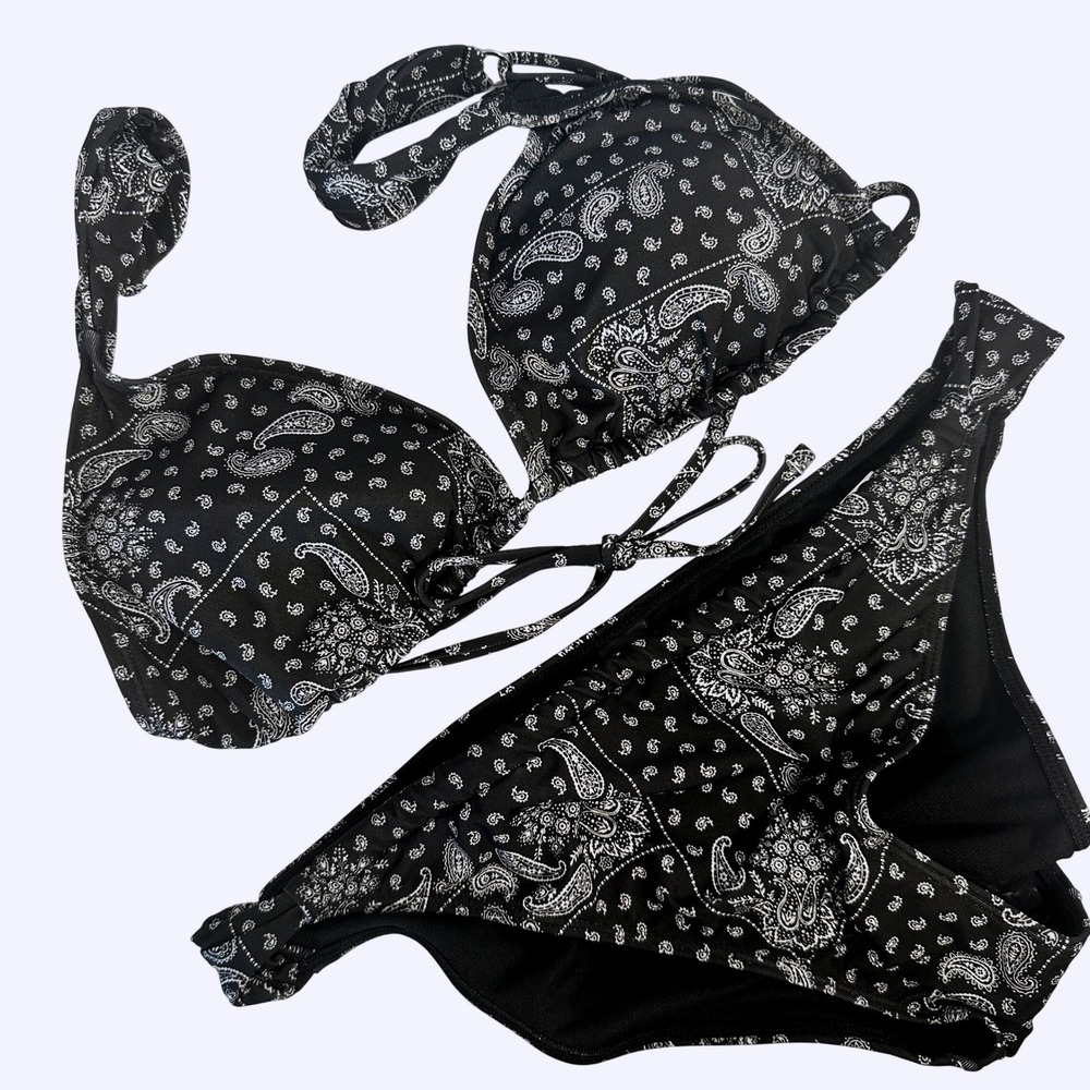Hurley Bikini Swimsuit‎ Women XL Black White Paisley Bandana Print NWT 2 Piece
